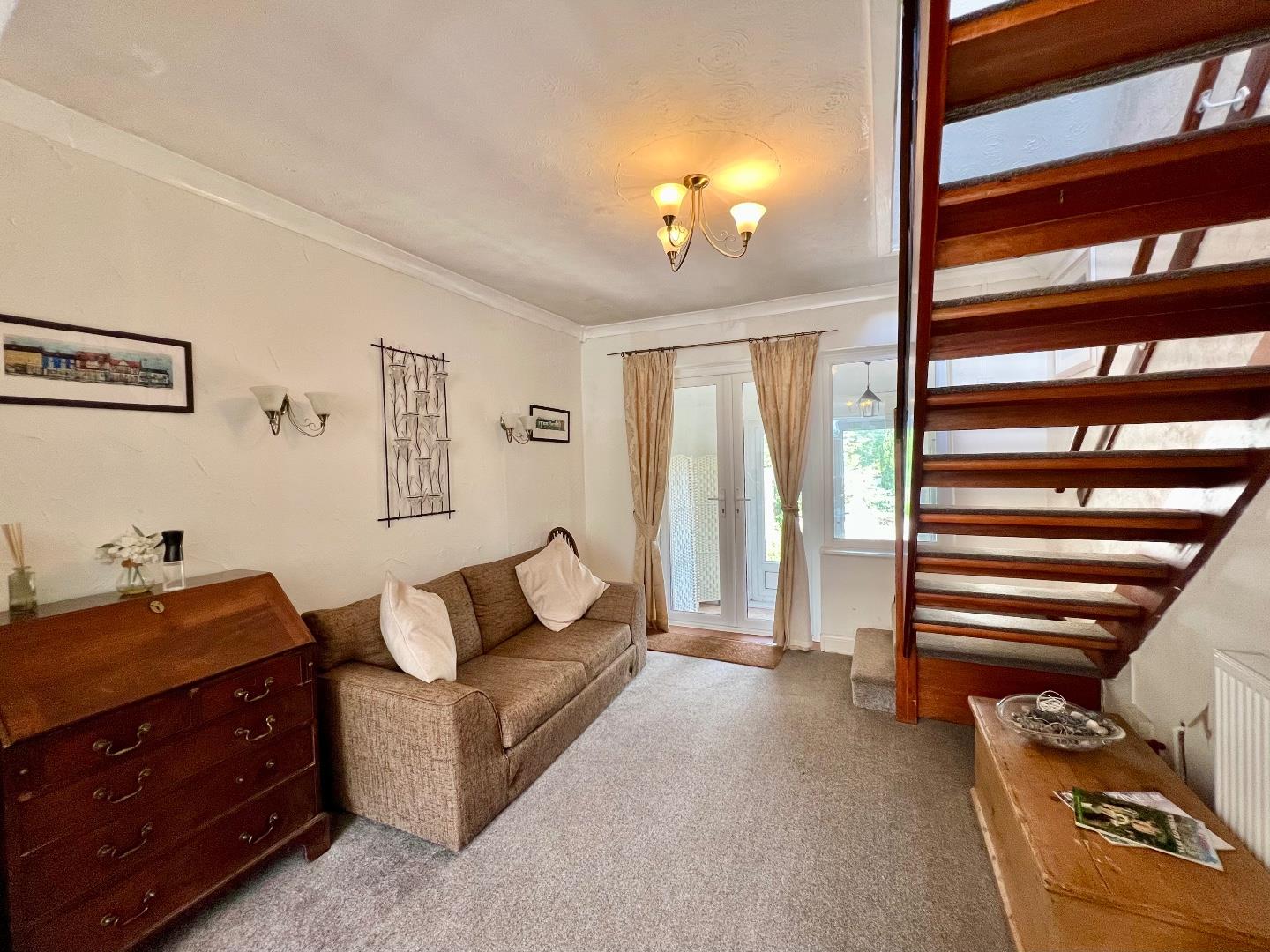 Ewenny Cross, Ewenny, Vale of Glamorgan, CF35 5AB
